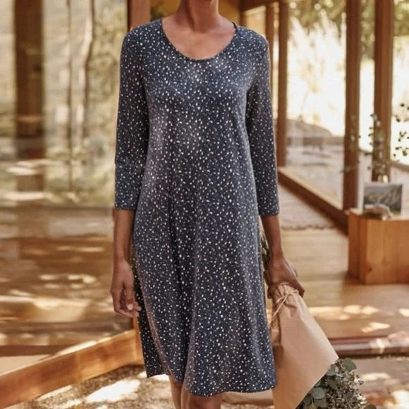 GARNET‎ HILL Size M Blue Multi 3/4 Sleeve Seamed Knit Trapeze Stretch Dress - Picture 7 of 7